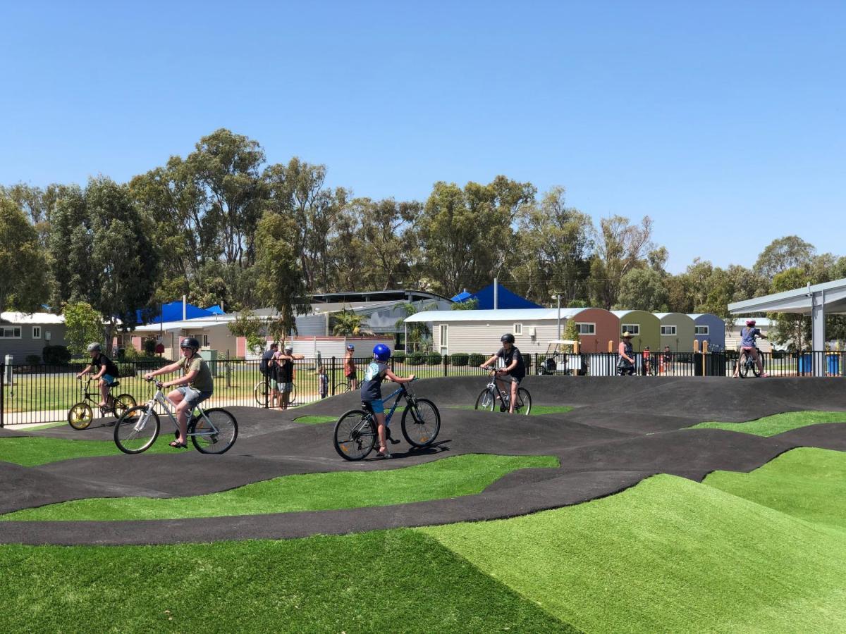 Big4 Deniliquin Holiday Park 외부 사진