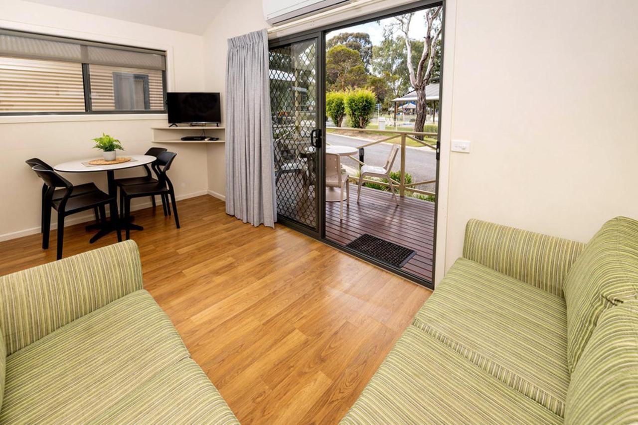 Big4 Deniliquin Holiday Park 외부 사진