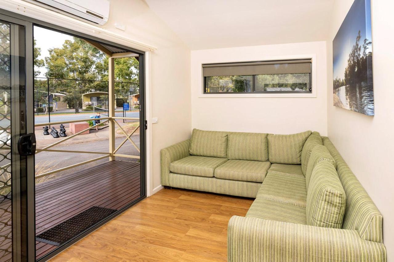 Big4 Deniliquin Holiday Park 외부 사진