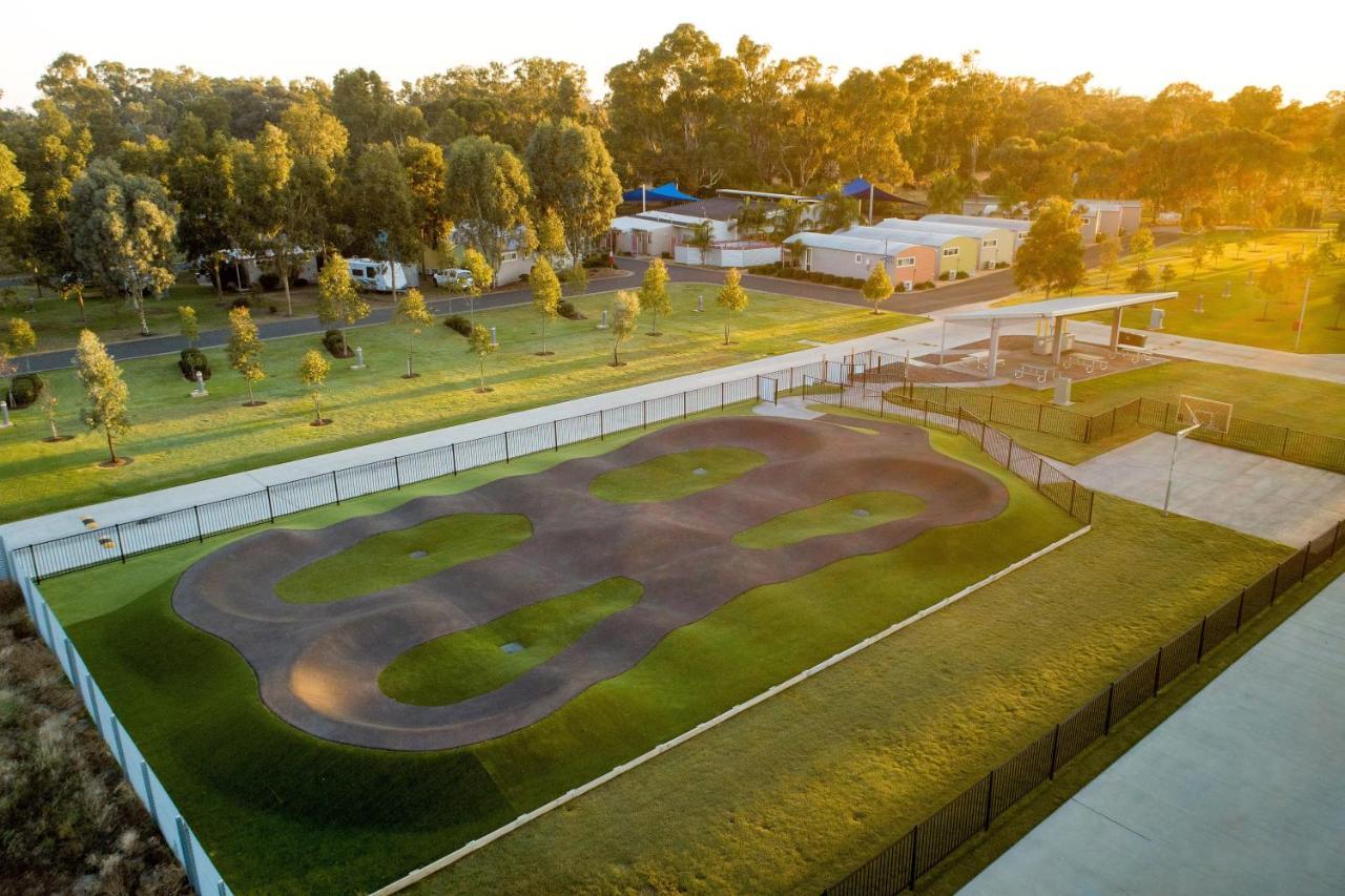 Big4 Deniliquin Holiday Park 외부 사진