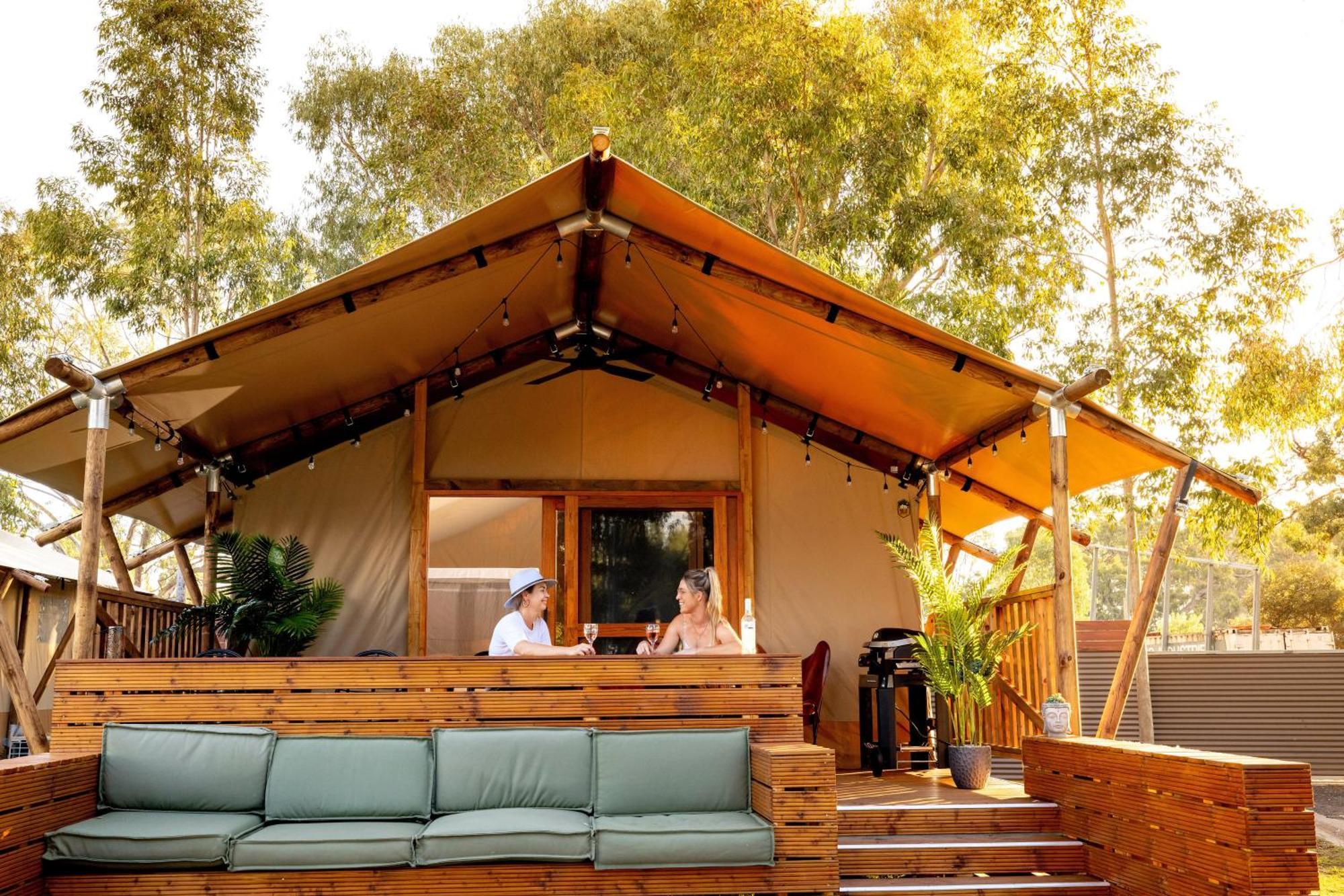 Big4 Deniliquin Holiday Park 외부 사진