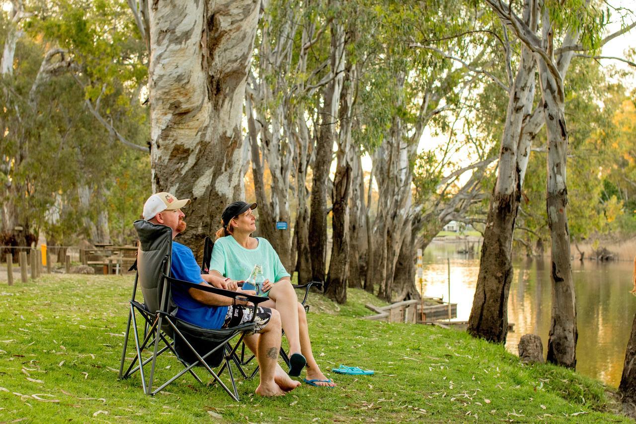 Big4 Deniliquin Holiday Park 외부 사진